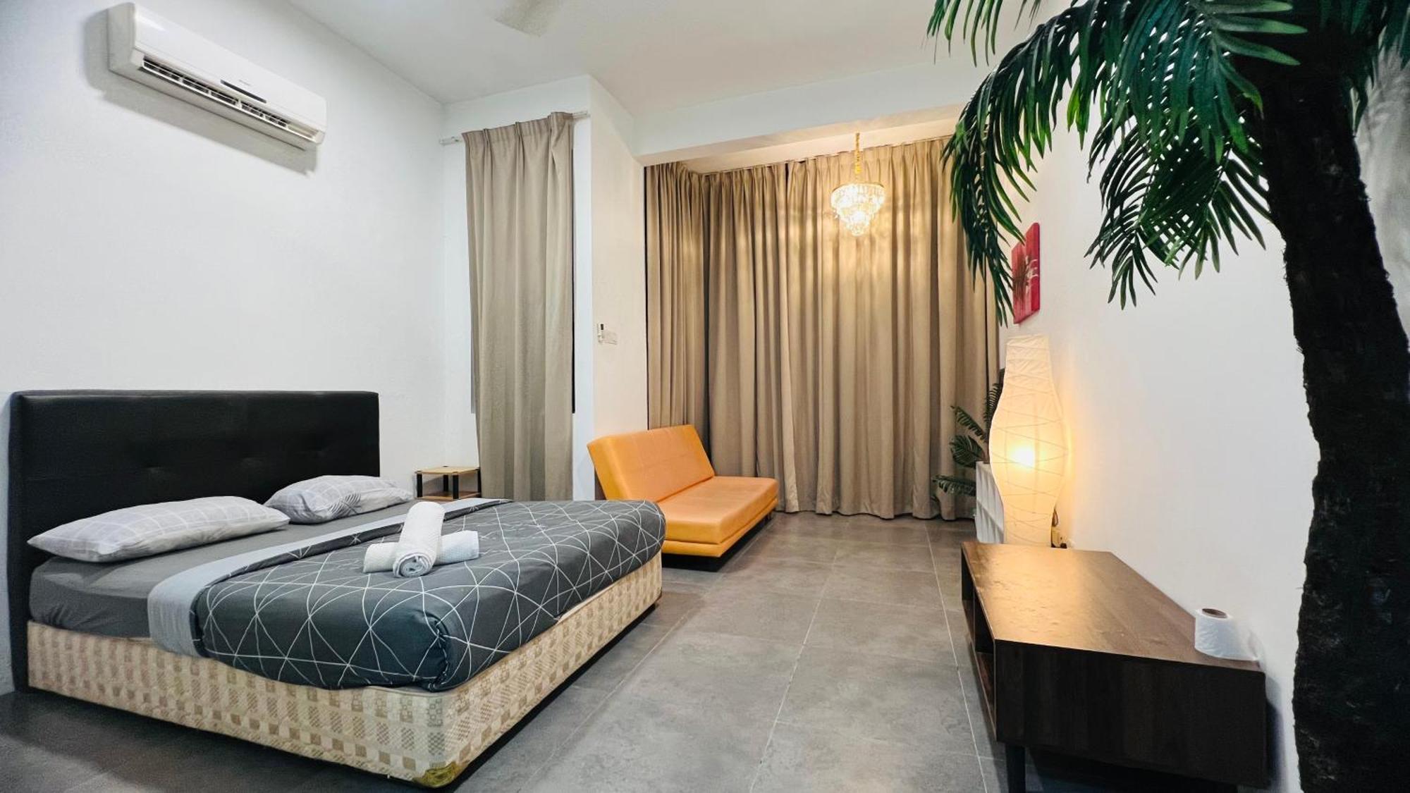 Montana 5, Empire Damansara